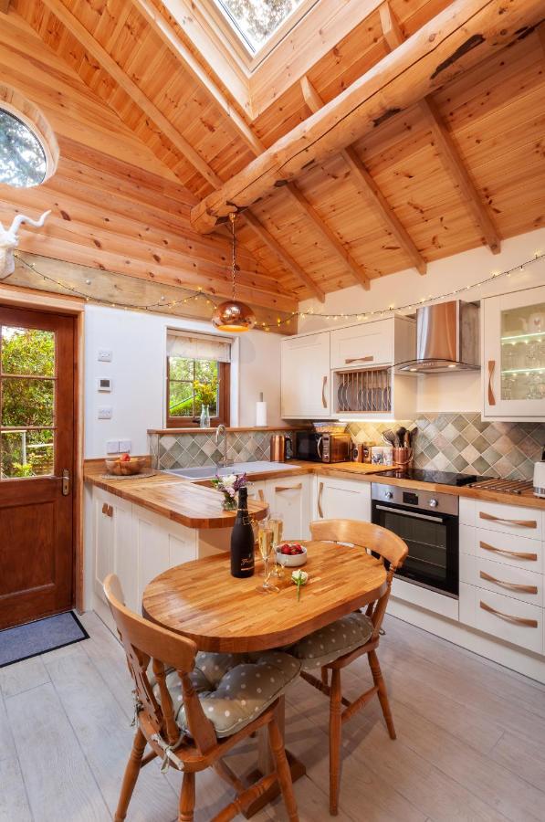 Porthole Log Cabin ไมน์เฮด ภายนอก รูปภาพ